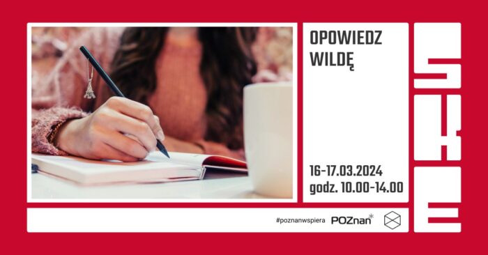 Grafika informująca o warsztatach pisarskich. Czerwone tło, a na nim zdjęcie piszącej kobiety. Zbliżenie na jej dłoń, ołówek i kartkę.